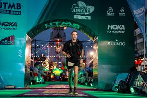 BIB: 5615, 16478
                            <button type="button" onclick="openModal(24863774)" class="btn btn-primary btn-sm float-right btn-popup" data-toggle="modal" data-target=".modal-high-quality">
                        <i class="fas fa-shopping-cart"></i> Add to Cart
                    </button>
                                            <button type="button" onclick="isThisMe(24863774, true)" class="btn btn-success btn-sm float-right btn-popup btn-isme hidden" data-toggle="tooltip" data-placement="bottom" title="นี่คือรูปของคุณใช่ไหม คลิกที่นี่เพื่อเอาเข้าอัลบั้ม">
                        <i class="fas fa-plus"></i> Add to album
                    </button>
                    <button type="button" onclick="isThisMe(24863774, false)" class="btn btn-warning btn-sm float-right btn-popup btn-isnotme hidden">
                        <i class="fas fa-ban"></i> Remove from album
                    </button>